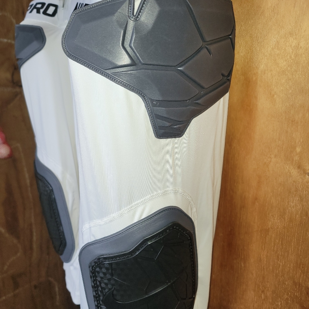 Nike Pro Hyperstrong Impact Compression - image 2